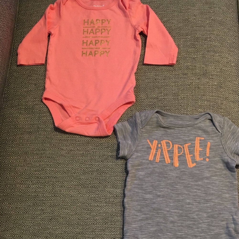 ♦️5/$15♦️EUC Happy Onesies Bundle